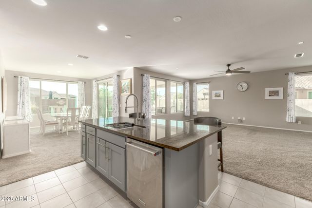 6113 W SANDPIPER Way, Florence, AZ 85132