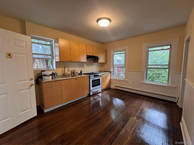 39 Avoca Street, Newburgh, NY 12550