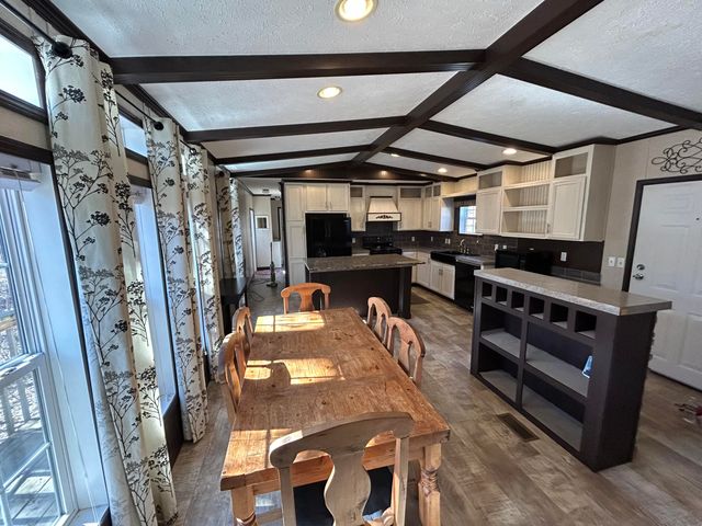 31320 Wildwood Drive, Afton, OK 74331