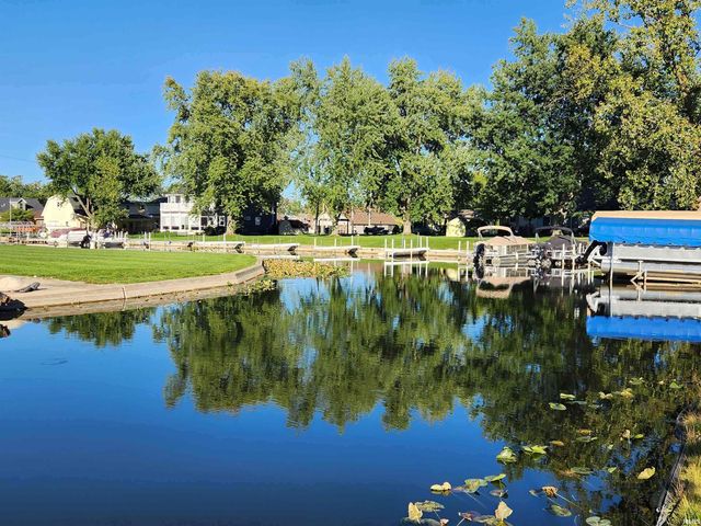 9723 N MARINE KEY DR, Syracuse, IN 46567