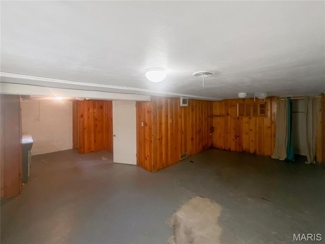 237 S Barat Avenue, Ferguson, MO 63135