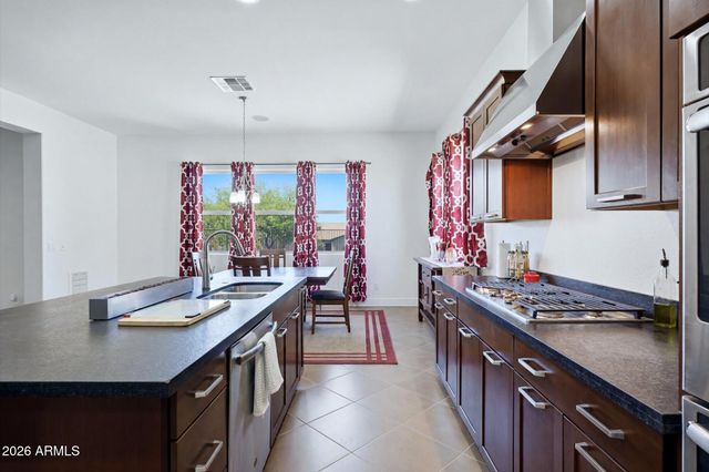 3034 E Desert Lane, Phoenix, AZ 85042