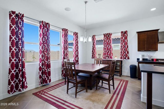 3034 E Desert Lane, Phoenix, AZ 85042