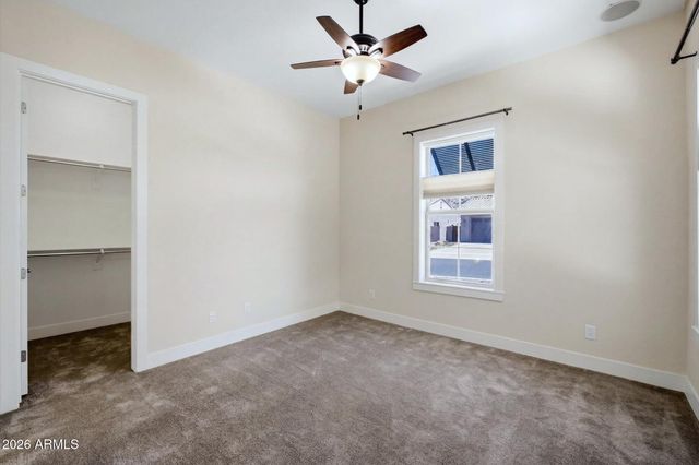 3034 E Desert Lane, Phoenix, AZ 85042