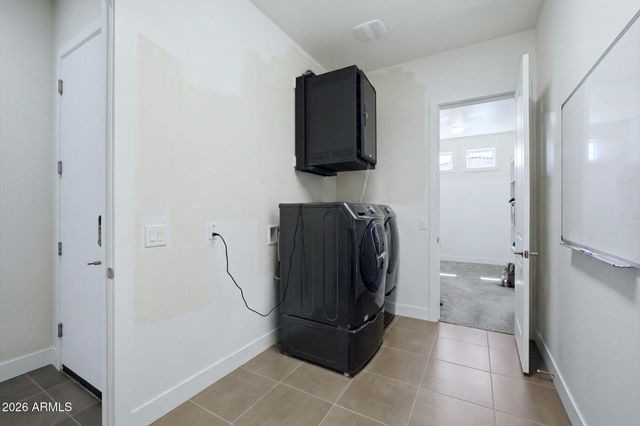 3034 E Desert Lane, Phoenix, AZ 85042