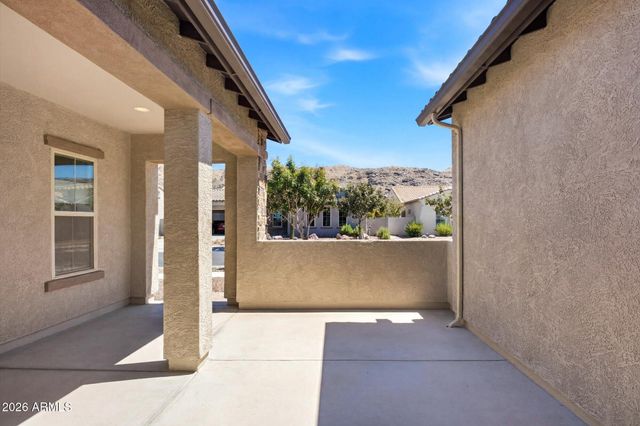 3034 E Desert Lane, Phoenix, AZ 85042
