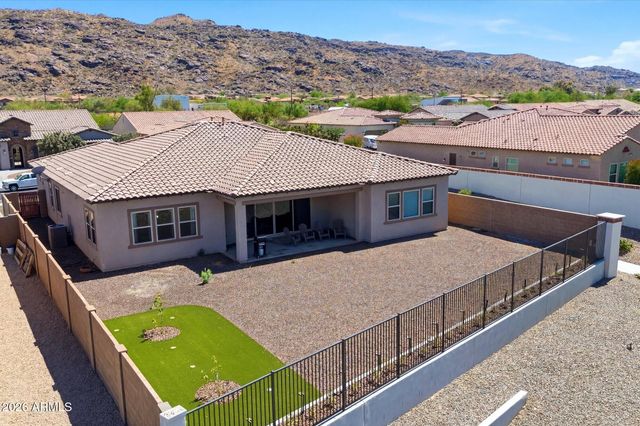 3034 E Desert Lane, Phoenix, AZ 85042