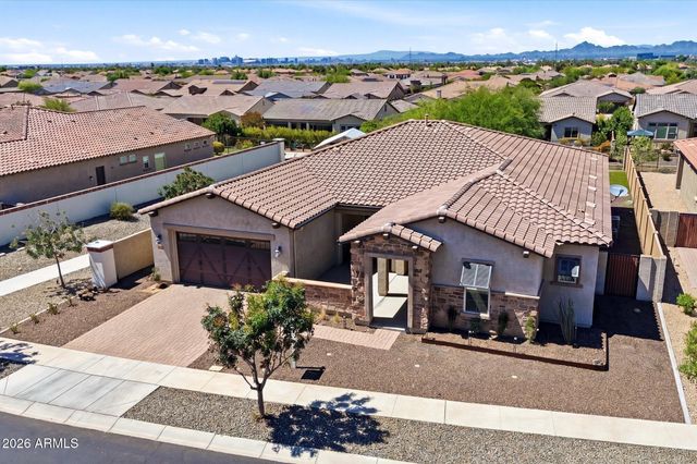 3034 E Desert Lane, Phoenix, AZ 85042
