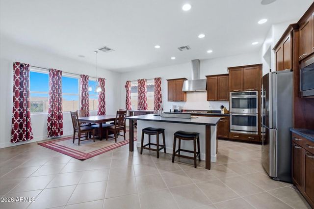 3034 E Desert Lane, Phoenix, AZ 85042