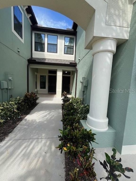 11522 CROWNED SPARROW LANE, Tampa, FL 33626