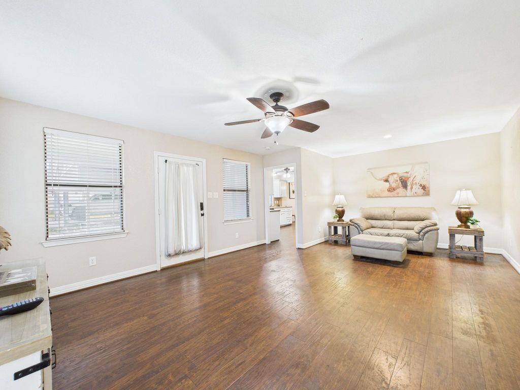 15802 Firetower Road A, Conroe, TX 77306