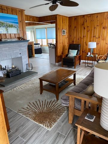 28 Constitution Rd. 28, Marshfield, MA 02050