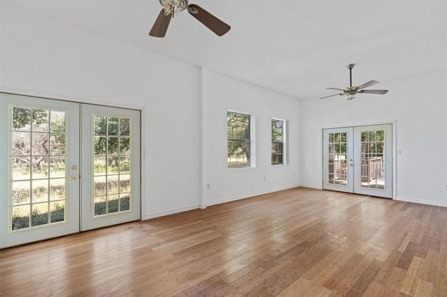 601 Deertrail DR, San Marcos, TX 78666