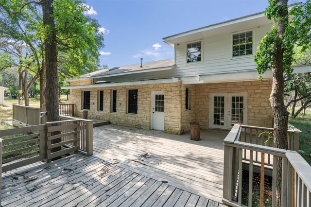 601 Deertrail DR, San Marcos, TX 78666