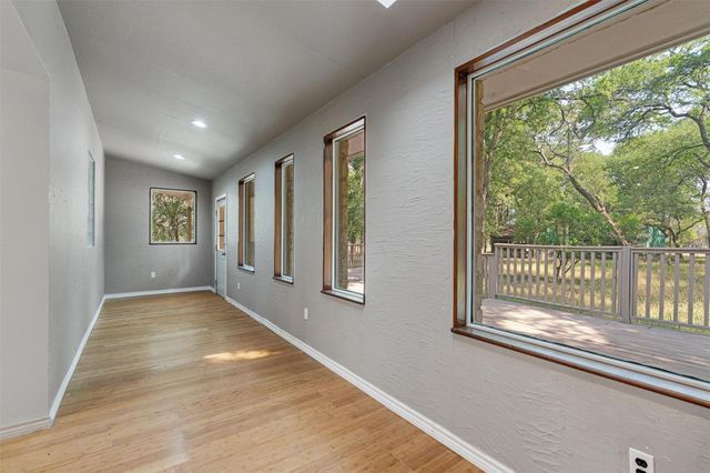 601 Deertrail DR, San Marcos, TX 78666