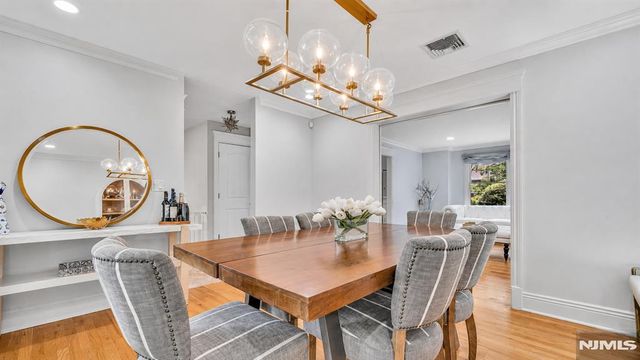26 Devonshire Road, Cresskill, NJ 07626