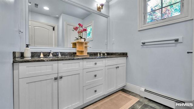 26 Devonshire Road, Cresskill, NJ 07626
