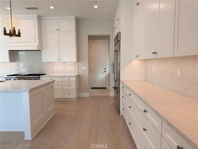 124 Sunnyslope, Irvine, CA 92618