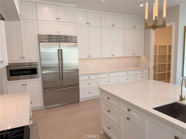 124 Sunnyslope, Irvine, CA 92618