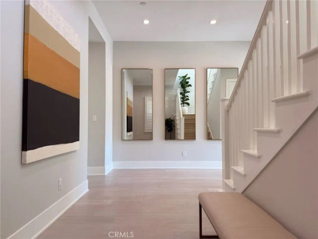 124 Sunnyslope, Irvine, CA 92618