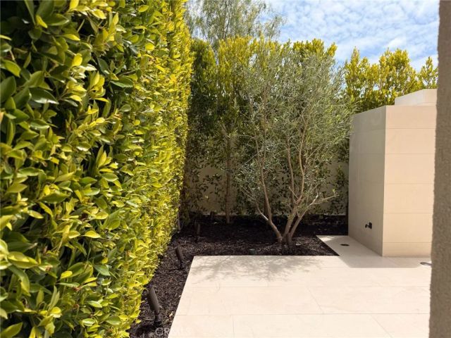 124 Sunnyslope, Irvine, CA 92618