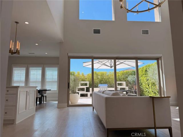 124 Sunnyslope, Irvine, CA 92618