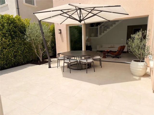 124 Sunnyslope, Irvine, CA 92618