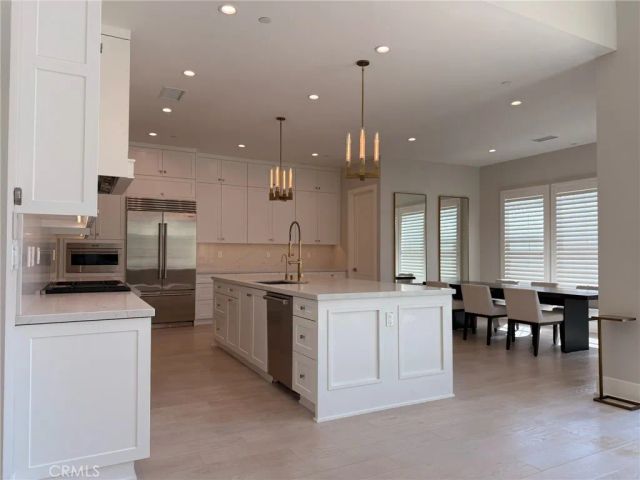 124 Sunnyslope, Irvine, CA 92618