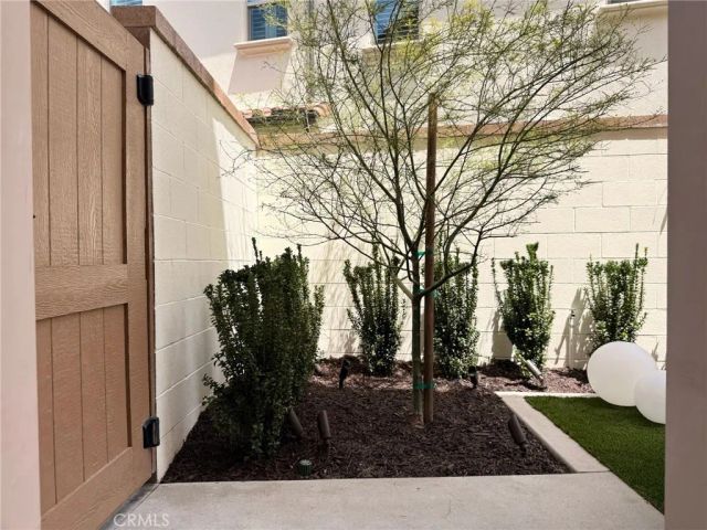 124 Sunnyslope, Irvine, CA 92618