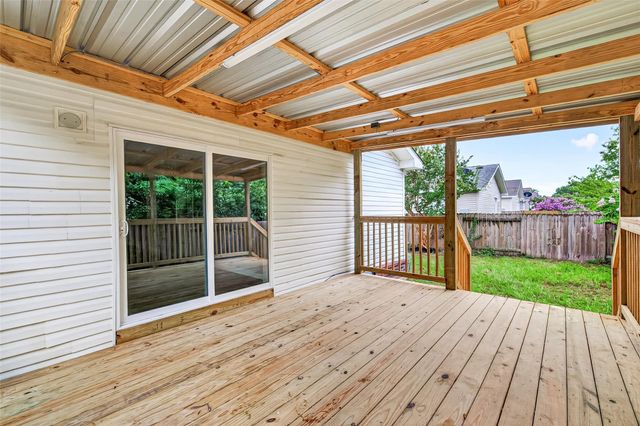 10202 Berrybriar Lane, Tomball, TX 77375