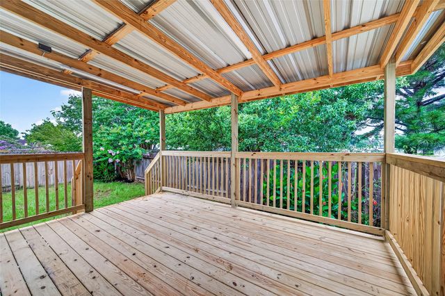 10202 Berrybriar Lane, Tomball, TX 77375