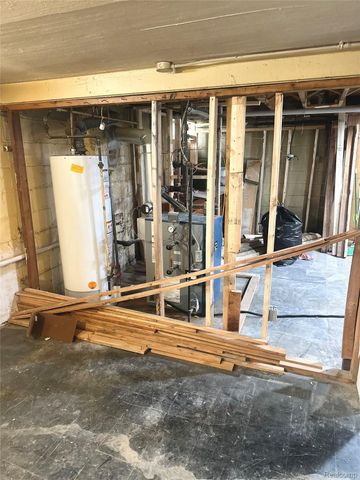 17544 Woodingham Drive, Detroit, MI 48221