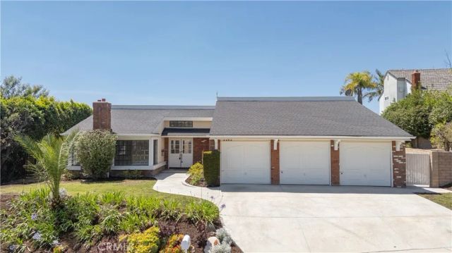 2282 N Rockridge Place, Orange, CA 92867