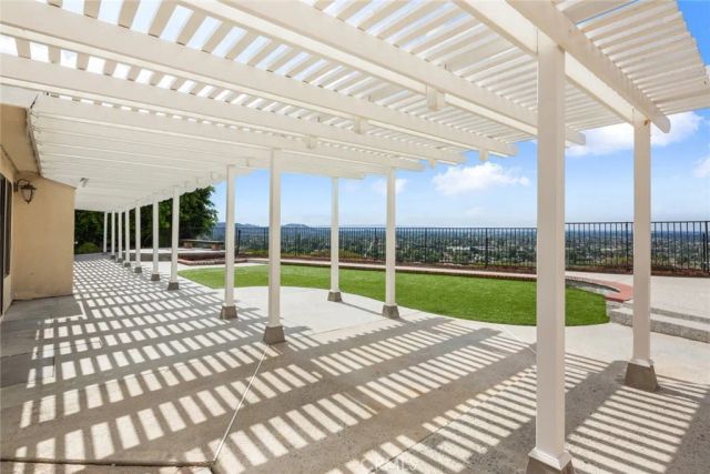 2282 N Rockridge Place, Orange, CA 92867
