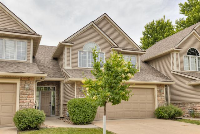 12586 Diamond Ridge Court, Clive, IA 50325