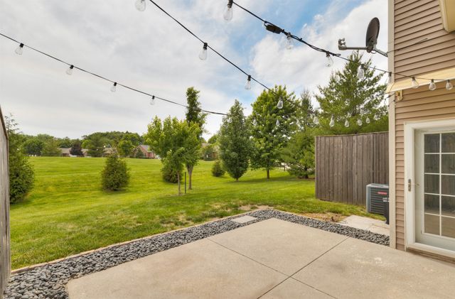 12586 Diamond Ridge Court, Clive, IA 50325