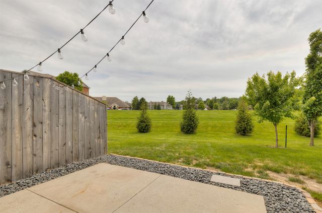 12586 Diamond Ridge Court, Clive, IA 50325