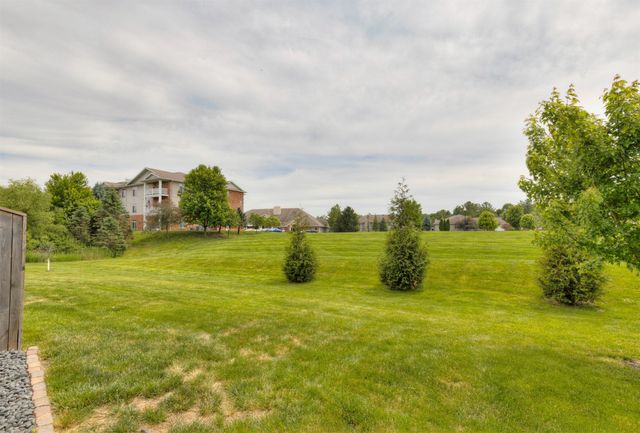 12586 Diamond Ridge Court, Clive, IA 50325