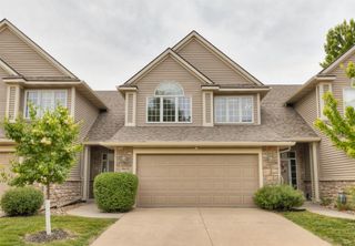 12586 Diamond Ridge Court, Clive, IA 50325