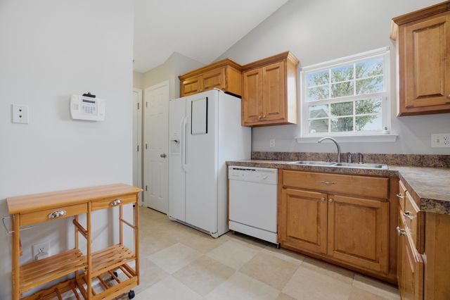 2707 Woodcreek Ln., Conway, SC 29527