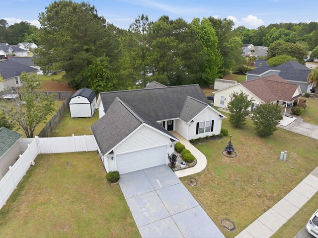 2707 Woodcreek Ln., Conway, SC 29527