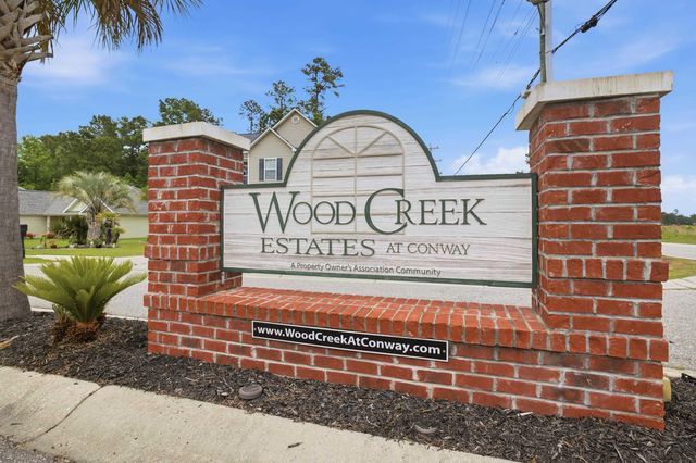 2707 Woodcreek Ln., Conway, SC 29527