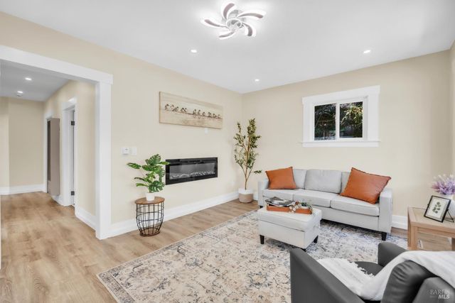 107 Mayo Ave, Vallejo, CA 94590