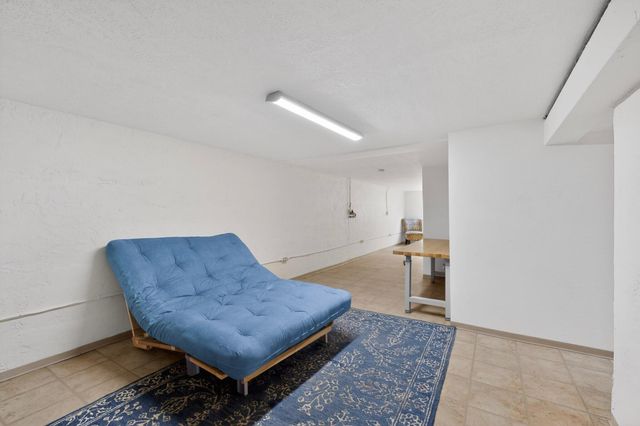 801 Amherst Drive NE, Albuquerque, NM 87106