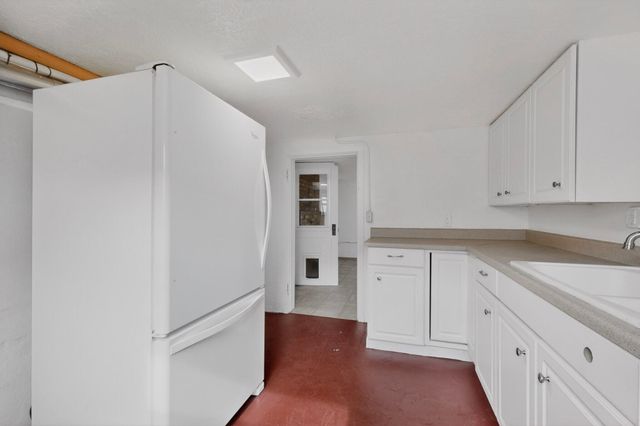 801 Amherst Drive NE, Albuquerque, NM 87106