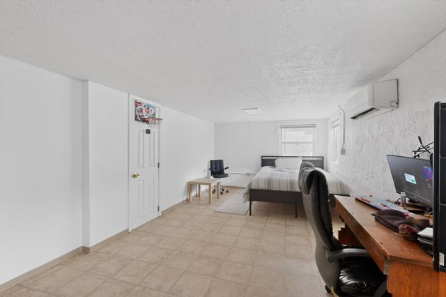 801 Amherst Drive NE, Albuquerque, NM 87106