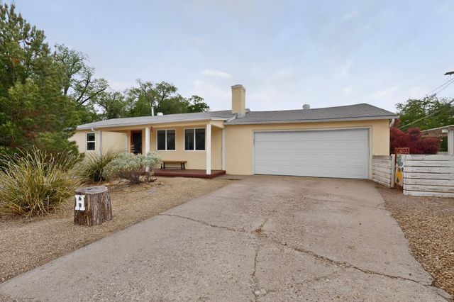 801 Amherst Drive NE, Albuquerque, NM 87106