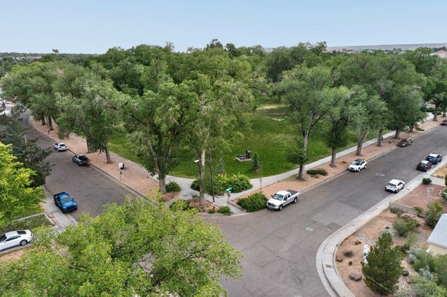 801 Amherst Drive NE, Albuquerque, NM 87106