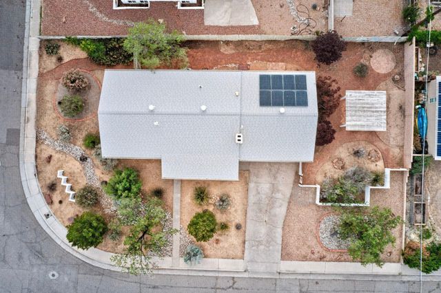 801 Amherst Drive NE, Albuquerque, NM 87106