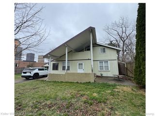 19730 Hilton Drive, Southfield, MI 48075